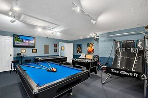 2710fkd 5 Bedroom Villa by RedAwning