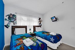 2710fkd 5 Bedroom Villa by RedAwning