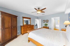 2710fkd 5 Bedroom Villa by RedAwning