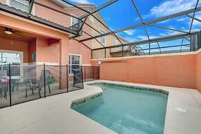 8944cuban 4 Bedroom Townhouse by RedAwning