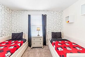 1521MC Amazing Champions Gate 8 Bedroom 5 Bed Villa by RedAwning