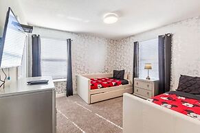 1521MC Amazing Champions Gate 8 Bedroom 5 Bed Villa by RedAwning