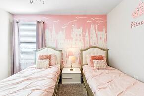 1521MC Amazing Champions Gate 8 Bedroom 5 Bed Villa by RedAwning