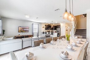 1521MC Amazing Champions Gate 8 Bedroom 5 Bed Villa by RedAwning