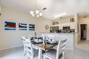 Bella Vidatown With Full Size Pool! 4 Bedroom Townhouse by RedAwning