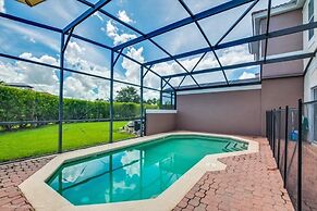 Bella Vidatown With Full Size Pool! 4 Bedroom Townhouse by RedAwning
