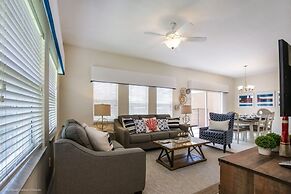 Bella Vidatown With Full Size Pool! 4 Bedroom Townhouse by RedAwning