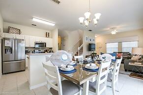 Bella Vidatown With Full Size Pool! 4 Bedroom Townhouse by RedAwning