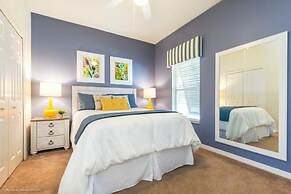 Bella Vidatown With Full Size Pool! 4 Bedroom Townhouse by RedAwning