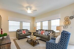 Bella Vidatown With Full Size Pool! 4 Bedroom Townhouse by RedAwning