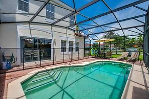 Bella Vidatown With Full Size Pool! 4 Bedroom Townhouse by RedAwning