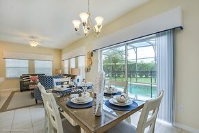 Bella Vidatown With Full Size Pool! 4 Bedroom Townhouse by RedAwning