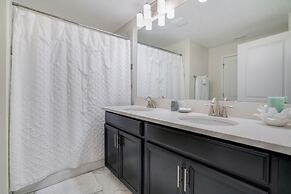 1566plunker 4 Bedroom Townhouse by RedAwning