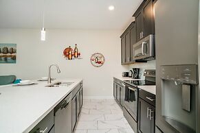 1566plunker 4 Bedroom Townhouse by RedAwning