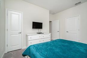 1566plunker 4 Bedroom Townhouse by RedAwning