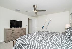 1566plunker 4 Bedroom Townhouse by RedAwning