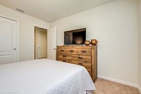 1857nice 5 Bedroom Villa by RedAwning