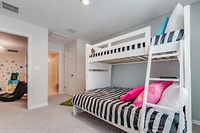 1545carey 4 Bedroom Townhouse by Redawning