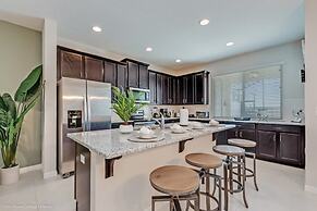 1545carey 4 Bedroom Townhouse by Redawning