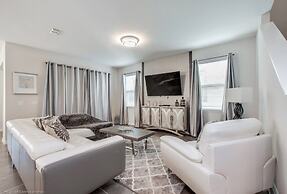 1504 New Luxury 6 Bed With Pool/spa 6 Bedroom Villa by RedAwning