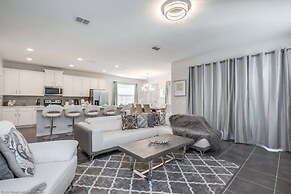 1504 New Luxury 6 Bed With Pool/spa 6 Bedroom Villa by RedAwning