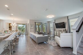 1504 New Luxury 6 Bed With Pool/spa 6 Bedroom Villa by RedAwning