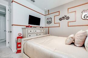 1504 New Luxury 6 Bed With Pool/spa 6 Bedroom Villa by RedAwning