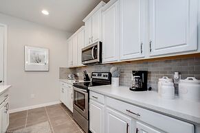 1504 New Luxury 6 Bed With Pool/spa 6 Bedroom Villa by RedAwning