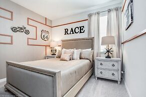 1504 New Luxury 6 Bed With Pool/spa 6 Bedroom Villa by RedAwning