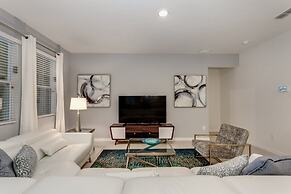 South Facing Pool/spa, Game Room Is Loaded! 6 Bedroom Villa by Redawni