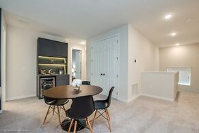 Solara Resort 9 Bedroom Resort Villa by RedAwning