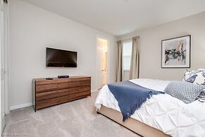 Solara Resort 9 Bedroom Resort Villa by RedAwning