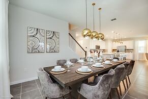 Solara Resort 9 Bedroom Resort Villa by RedAwning