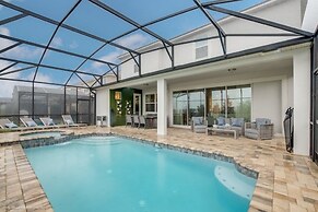 Solara Resort 9 Bedroom Resort Villa by RedAwning