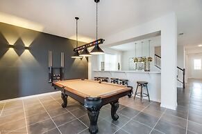 Solara Resort 9 Bedroom Resort Villa by RedAwning