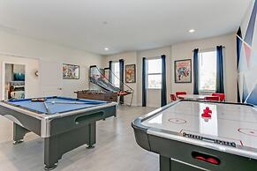 Superior 9 Bed Games Room, Pool Spa Themed Rooms! 9 Bedroom Home by Re
