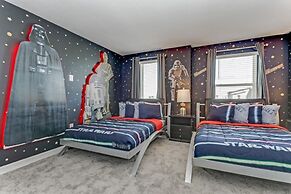 Superior 9 Bed Games Room, Pool Spa Themed Rooms! 9 Bedroom Home by Re