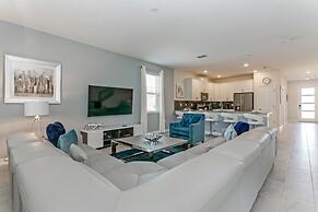 Superior 9 Bed Games Room, Pool Spa Themed Rooms! 9 Bedroom Home by Re