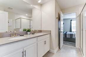 Superior 9 Bed Games Room, Pool Spa Themed Rooms! 9 Bedroom Home by Re