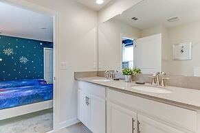 Superior 9 Bed Games Room, Pool Spa Themed Rooms! 9 Bedroom Home by Re