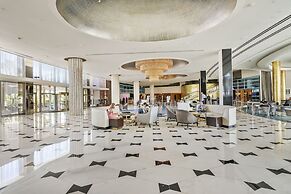 Studio At Sorrento S- Fontainebleau Miami Beach 1 Bedroom Home by RedA