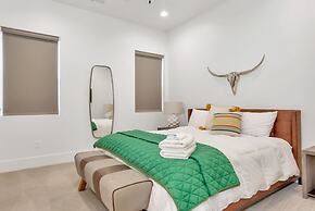 11 At Bloomington Country Club 4 Bedroom Townhouse by RedAwning