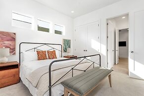 11 At Bloomington Country Club 4 Bedroom Townhouse by RedAwning