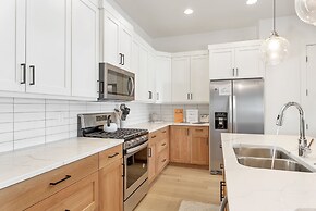 11 At Bloomington Country Club 4 Bedroom Townhouse by RedAwning