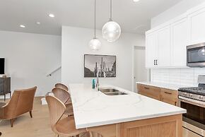 11 At Bloomington Country Club 4 Bedroom Townhouse by RedAwning