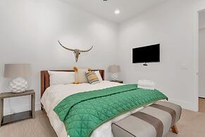 11 At Bloomington Country Club 4 Bedroom Townhouse by RedAwning