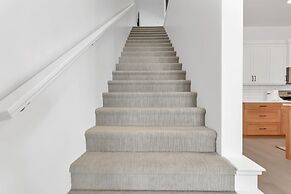 11 At Bloomington Country Club 4 Bedroom Townhouse by RedAwning