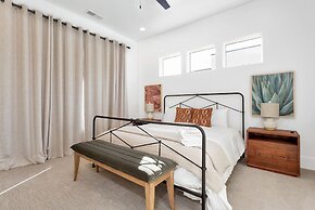 11 At Bloomington Country Club 4 Bedroom Townhouse by RedAwning