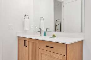 11 At Bloomington Country Club 4 Bedroom Townhouse by RedAwning