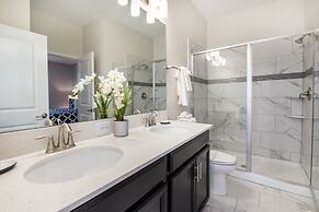 8942tw 8 Bedroom Villa by RedAwning